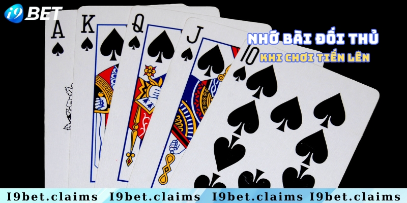 Để chơi, bạn cần phải quan sát bài đối thủ đã đánh ra